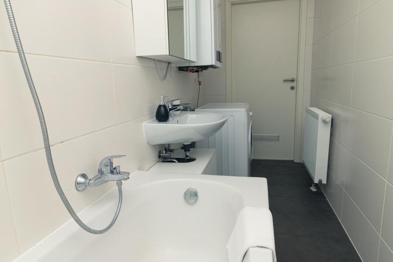 Milky Way Top Floor 2-Bedroom Apartment Air Condition Vienna Exterior photo